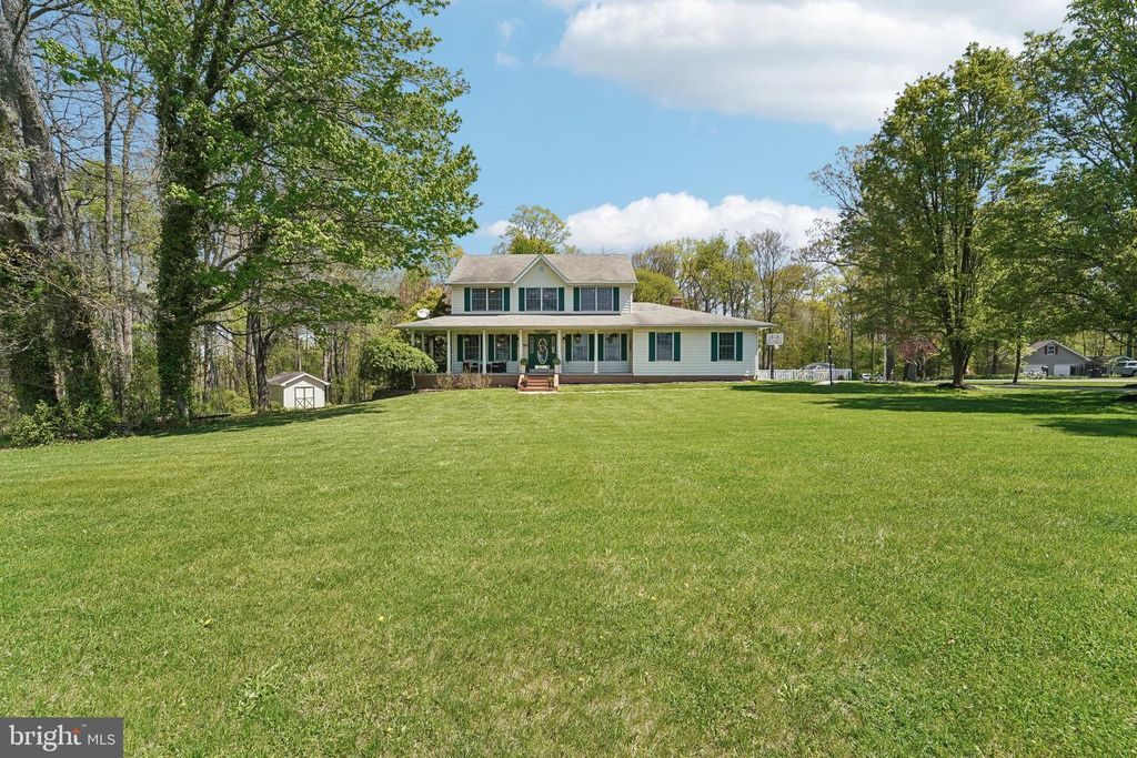 4515 WOODEDGE DR, Hampstead, MD 21074