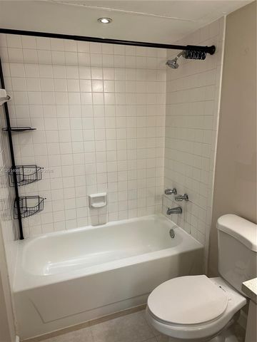 17325 NW 67th Ct A-16, Hialeah, FL 33015