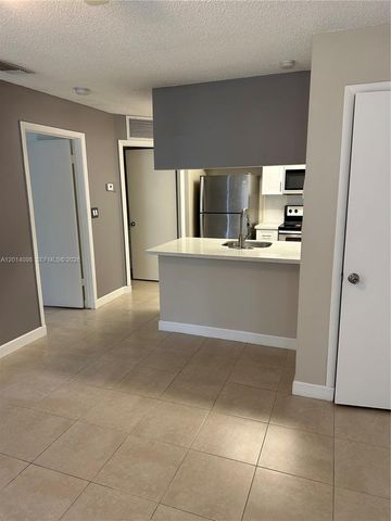 17325 NW 67th Ct A-16, Hialeah, FL 33015