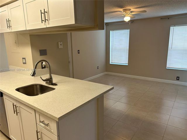 17325 NW 67th Ct A-16, Hialeah, FL 33015
