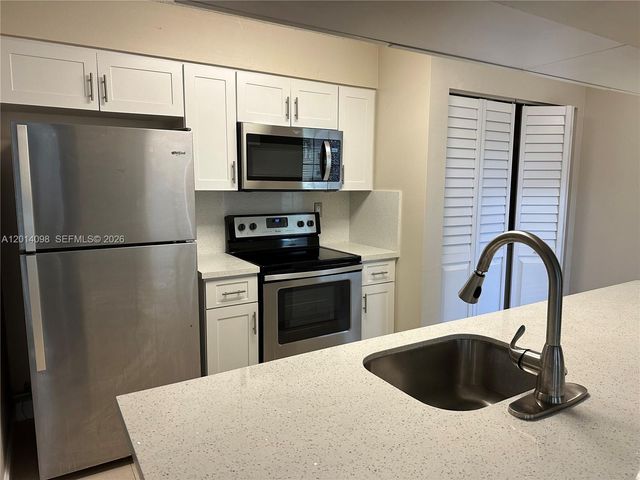 17325 NW 67th Ct A-16, Hialeah, FL 33015