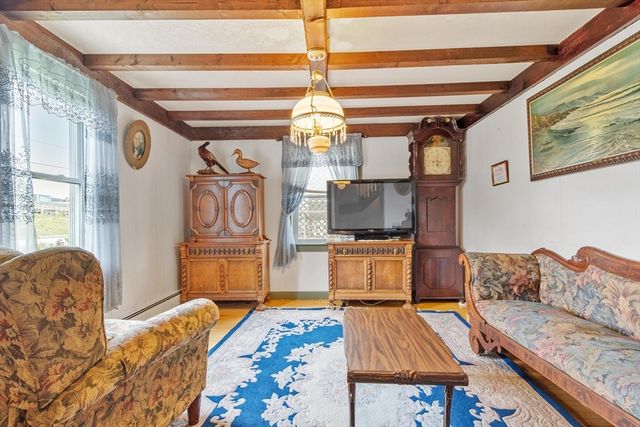193 Woodland Ave, Gardner, MA 01440
