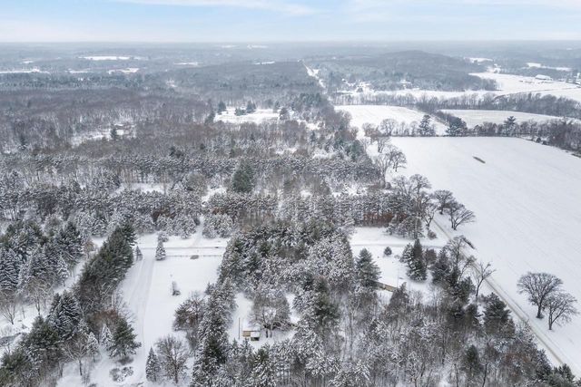 N4974 Brentwood Way, Montello, WI 53949