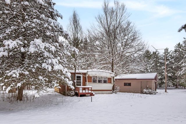 N4974 Brentwood Way, Montello, WI 53949