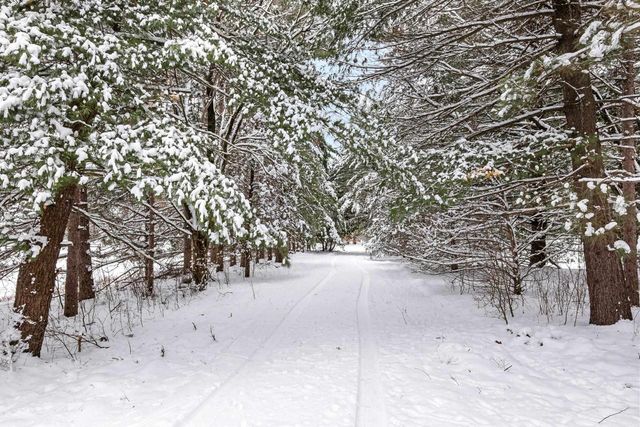 N4974 Brentwood Way, Montello, WI 53949