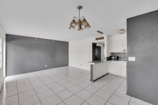4050 NE 12th Terrace 38, Oakland Park, FL 33334
