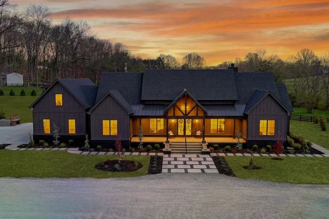 5710 Lunns Store Rd, Chapel Hill, TN 37034