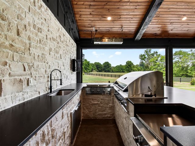 5710 Lunns Store Rd, Chapel Hill, TN 37034