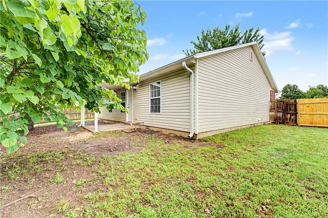 1168 S Sherman Avenue, Fayetteville, AR 72701