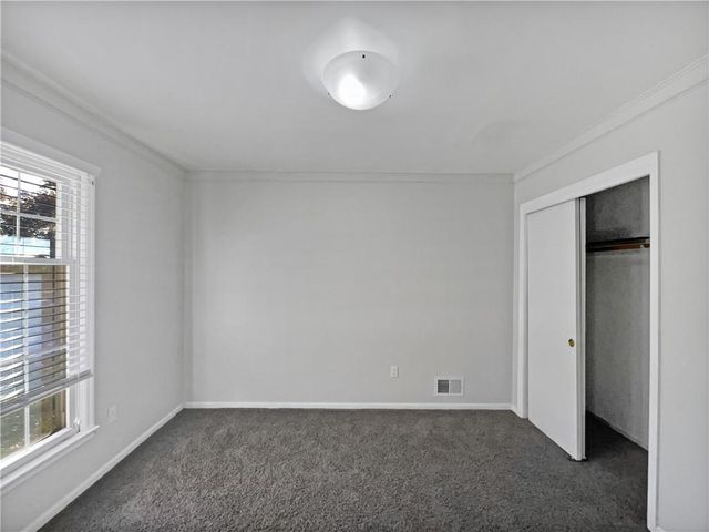 804 Murray Road, Lee's Summit, MO 64081