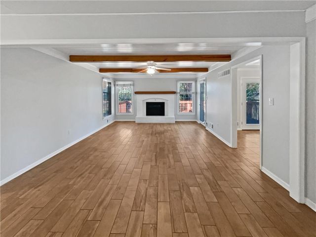 804 Murray Road, Lee's Summit, MO 64081