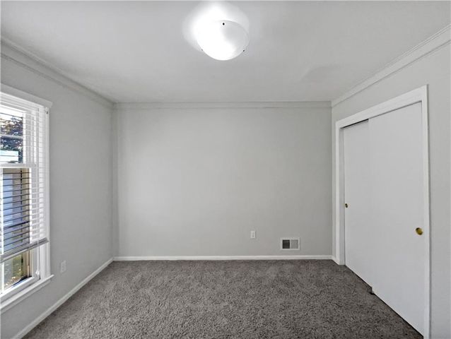 804 Murray Road, Lee's Summit, MO 64081