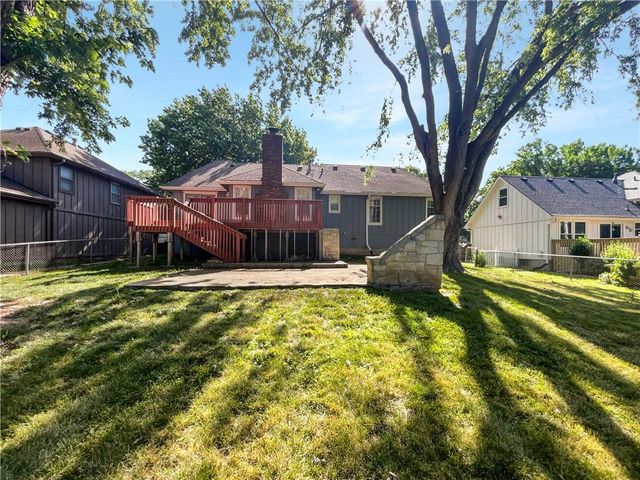 804 Murray Road, Lee's Summit, MO 64081