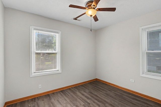 2725 Cimarron Drive, Kalamazoo, MI 49004