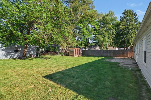2725 Cimarron Drive, Kalamazoo, MI 49004