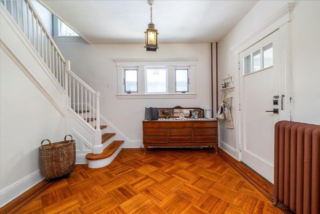 353 Lakeview Avenue, Rockville Centre, NY 11570