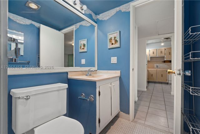 5620 SW 3rd Pl 103, Margate, FL 33068