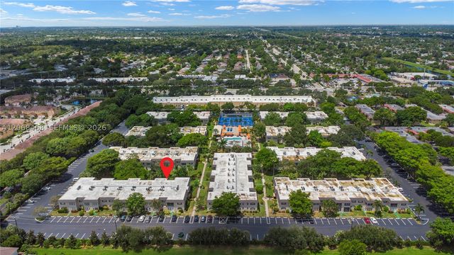 5620 SW 3rd Pl 103, Margate, FL 33068