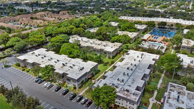 5620 SW 3rd Pl 103, Margate, FL 33068