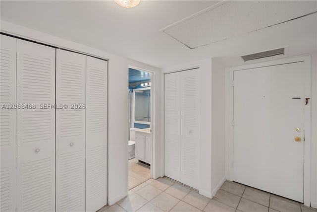 5620 SW 3rd Pl 103, Margate, FL 33068