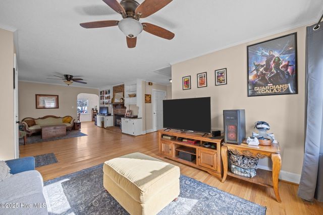 4137 N Lee Street, Ayden, NC 28513