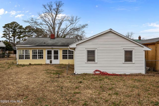 4137 N Lee Street, Ayden, NC 28513