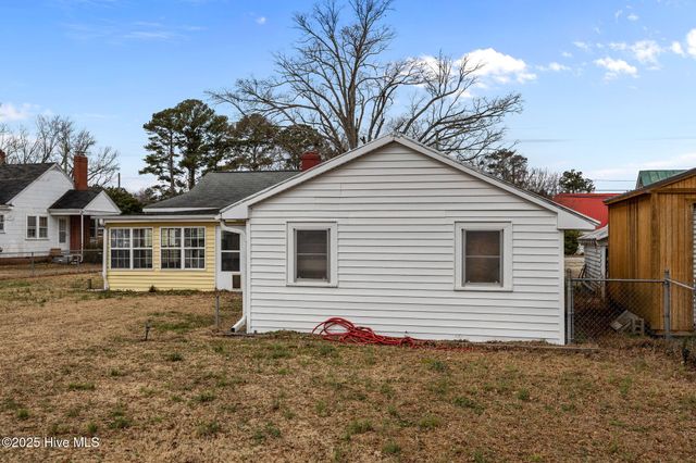 4137 N Lee Street, Ayden, NC 28513