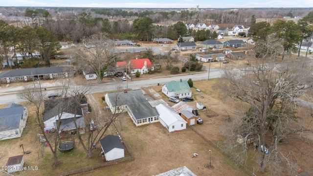 4137 N Lee Street, Ayden, NC 28513