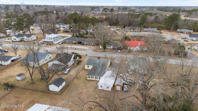 4137 N Lee Street, Ayden, NC 28513