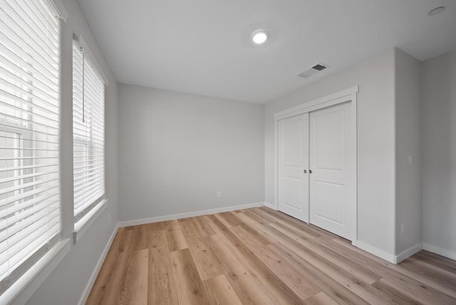 3286 New York Rd, West Sacramento, CA 95691