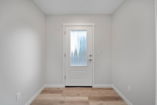 3286 New York Rd, West Sacramento, CA 95691