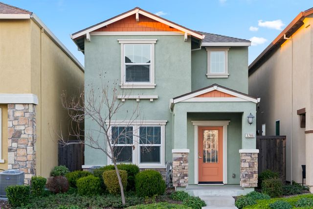 3286 New York Rd, West Sacramento, CA 95691