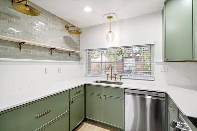 2208 CITRUS VALLEY CIRCLE, Palm Harbor, FL 34683