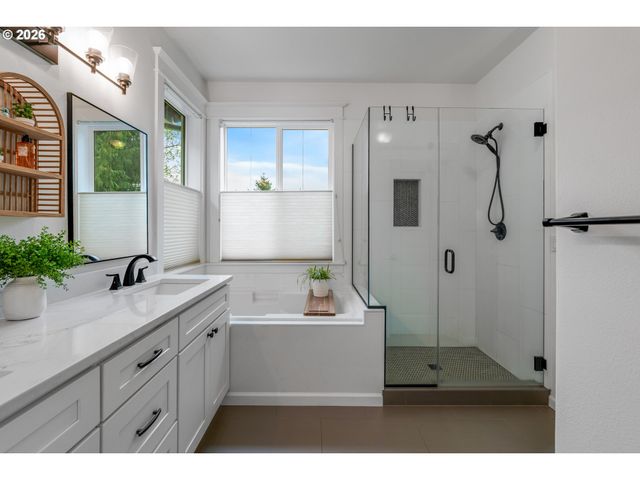 3767 WILD ROSE Loop, West Linn, OR 97068