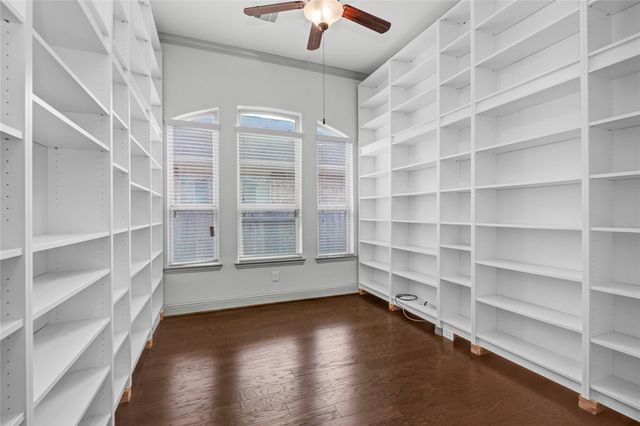 1644 Longwood Glen Lane, Friendswood, TX 77546