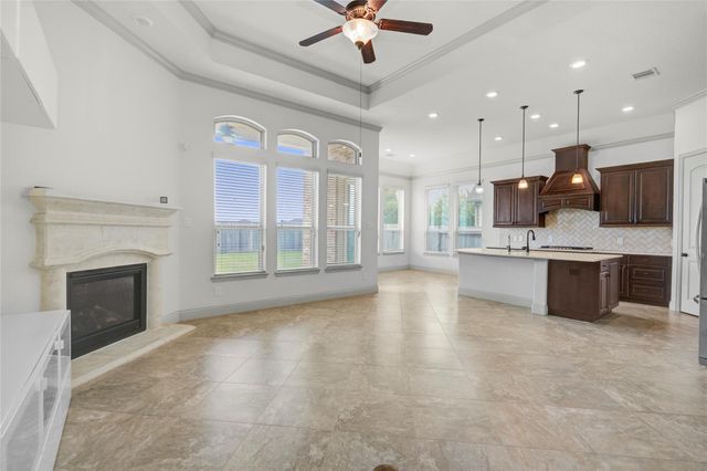 1644 Longwood Glen Lane, Friendswood, TX 77546