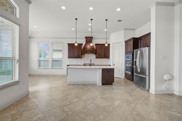 1644 Longwood Glen Lane, Friendswood, TX 77546