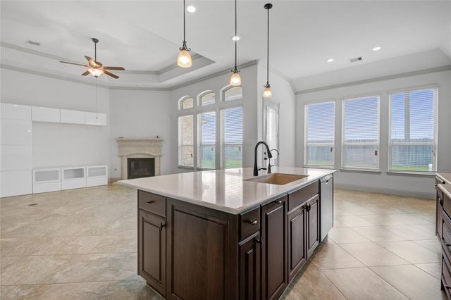 1644 Longwood Glen Lane, Friendswood, TX 77546