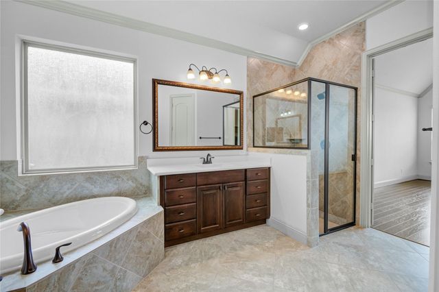 1644 Longwood Glen Lane, Friendswood, TX 77546