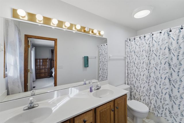 4464 91st Street, Urbandale, IA 50322