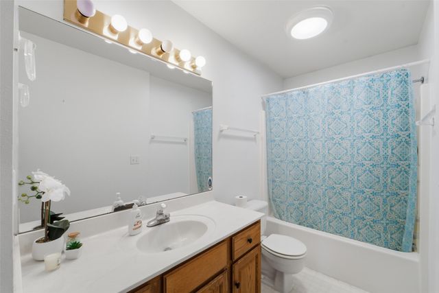 4464 91st Street, Urbandale, IA 50322