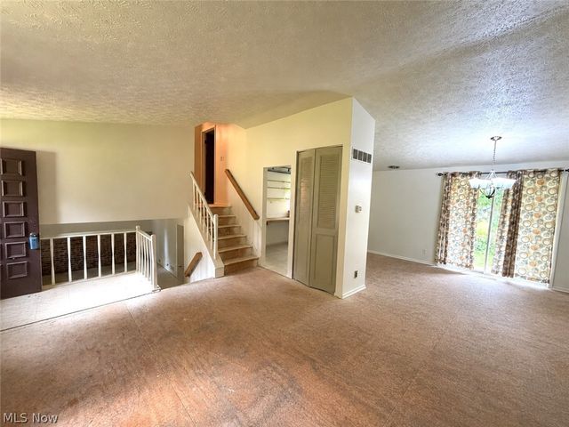 117 Dennis Drive, Cortland, OH 44410