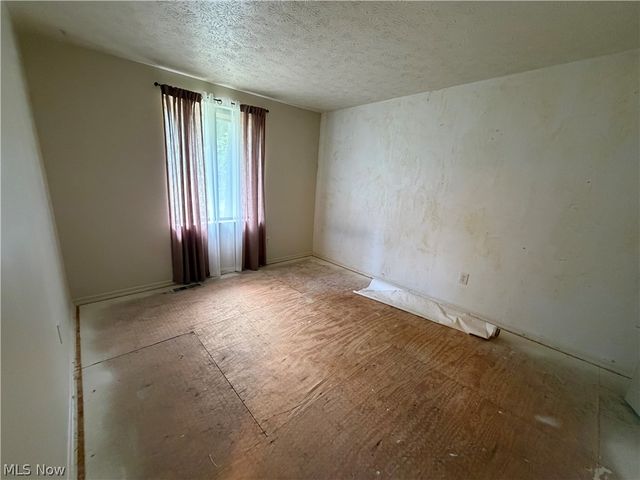 117 Dennis Drive, Cortland, OH 44410