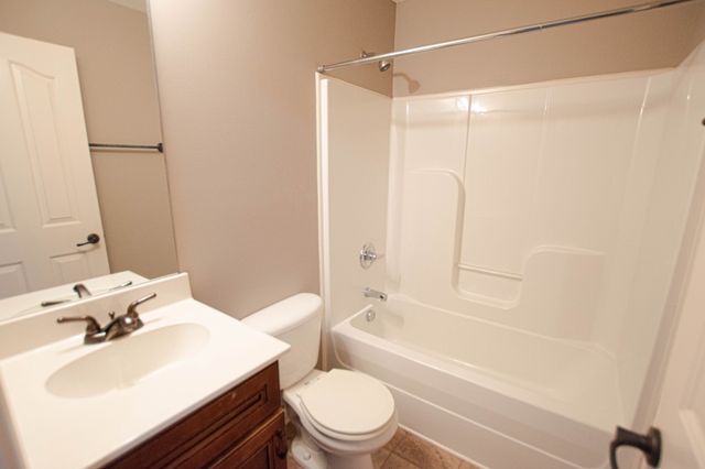 1209 Ash Ridge Dr Unit A, Clarksville, TN 37042