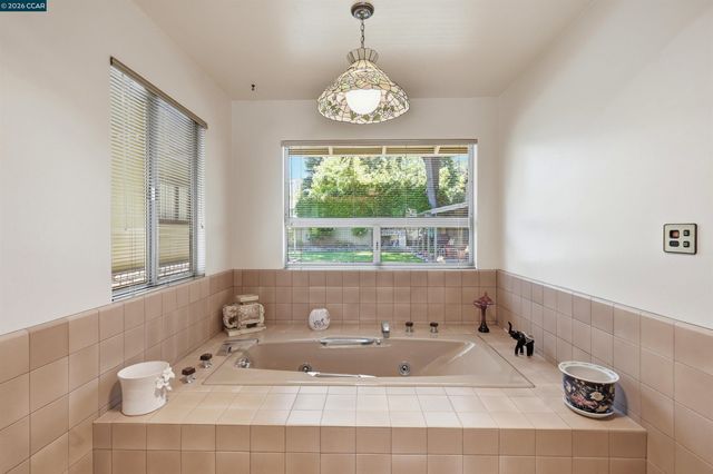 306 W Prospect Ave., Danville, CA 94526