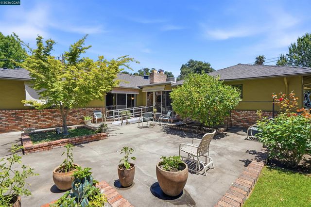 306 W Prospect Ave., Danville, CA 94526