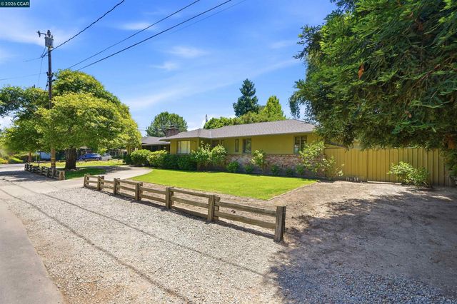 306 W Prospect Ave., Danville, CA 94526