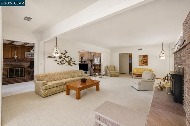 306 W Prospect Ave., Danville, CA 94526