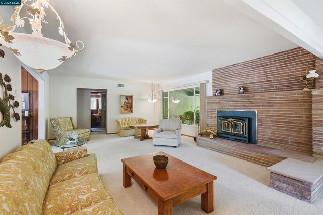 306 W Prospect Ave., Danville, CA 94526