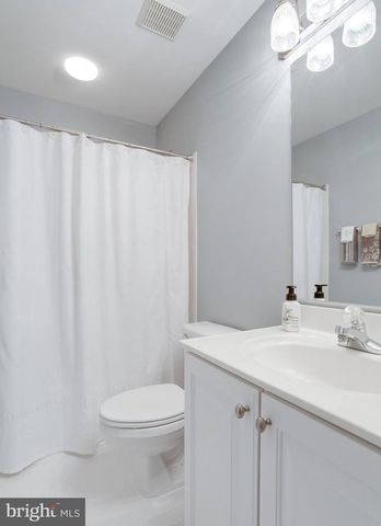 13490 RYTON RIDGE LN, Gainesville, VA 20155